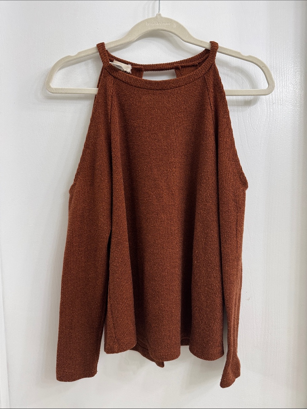 Wet Seal Cold-Shoulder Open Back Knit Sweater - Rust